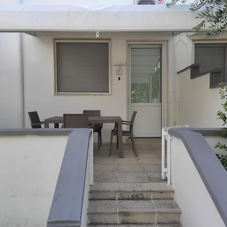 Masseria Carrozzi Κατάλυμα σε φάρμα Melendugno