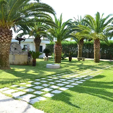 Masseria Carrozzi 팜스테이 *